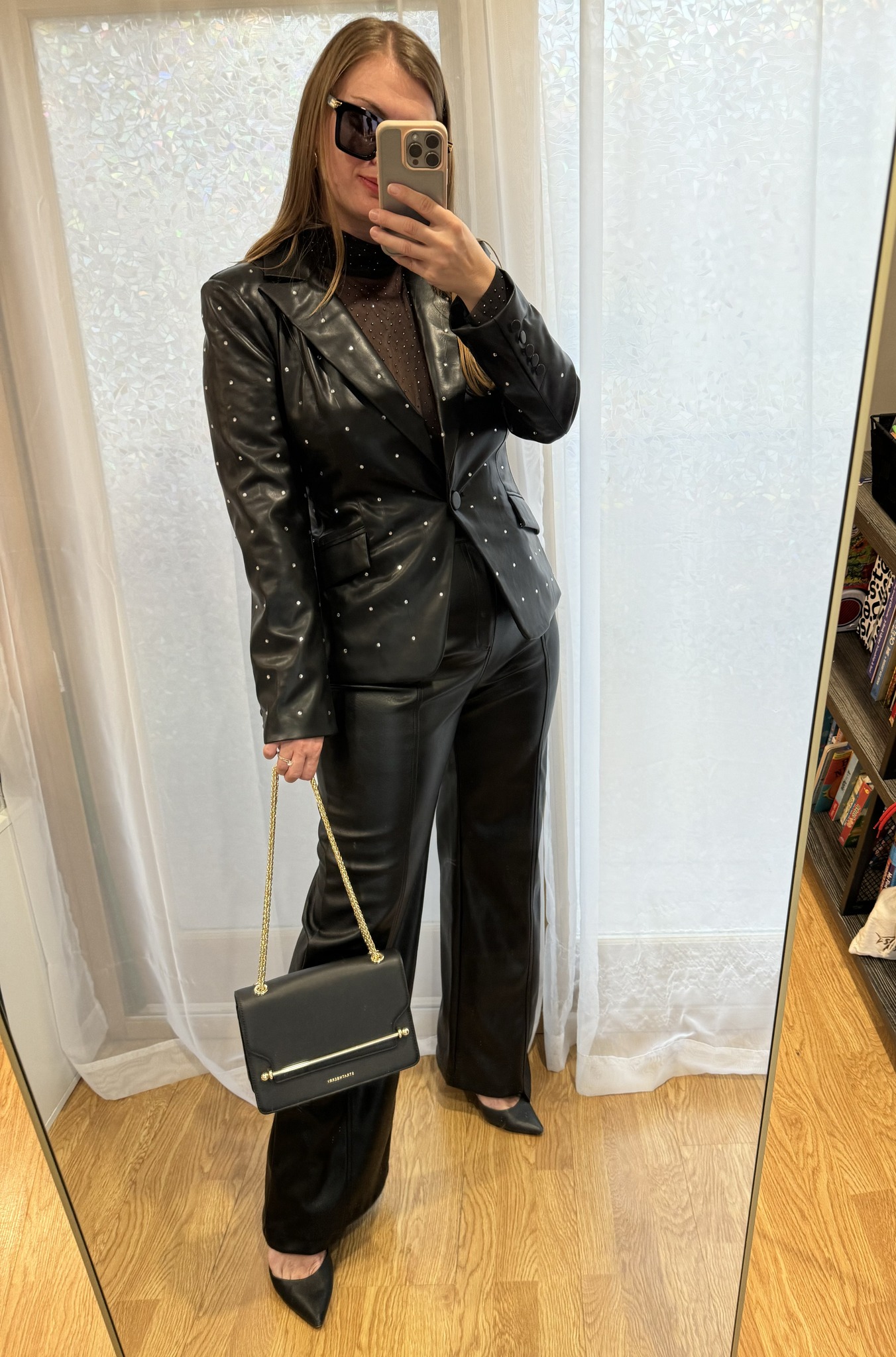 How to wear blazers for a night out
