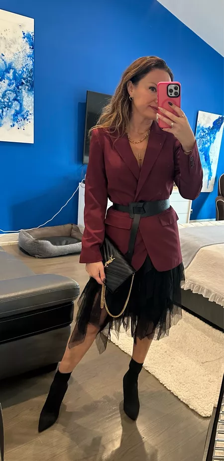 How to wear blazers with skirts