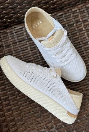 Reef Neptune review best sneakers for walking women